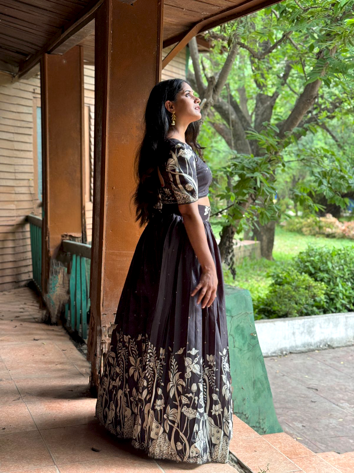 Handcrafted Black Kalamkari Lehenga – Luxury Handwoven, Handprinted Artistry