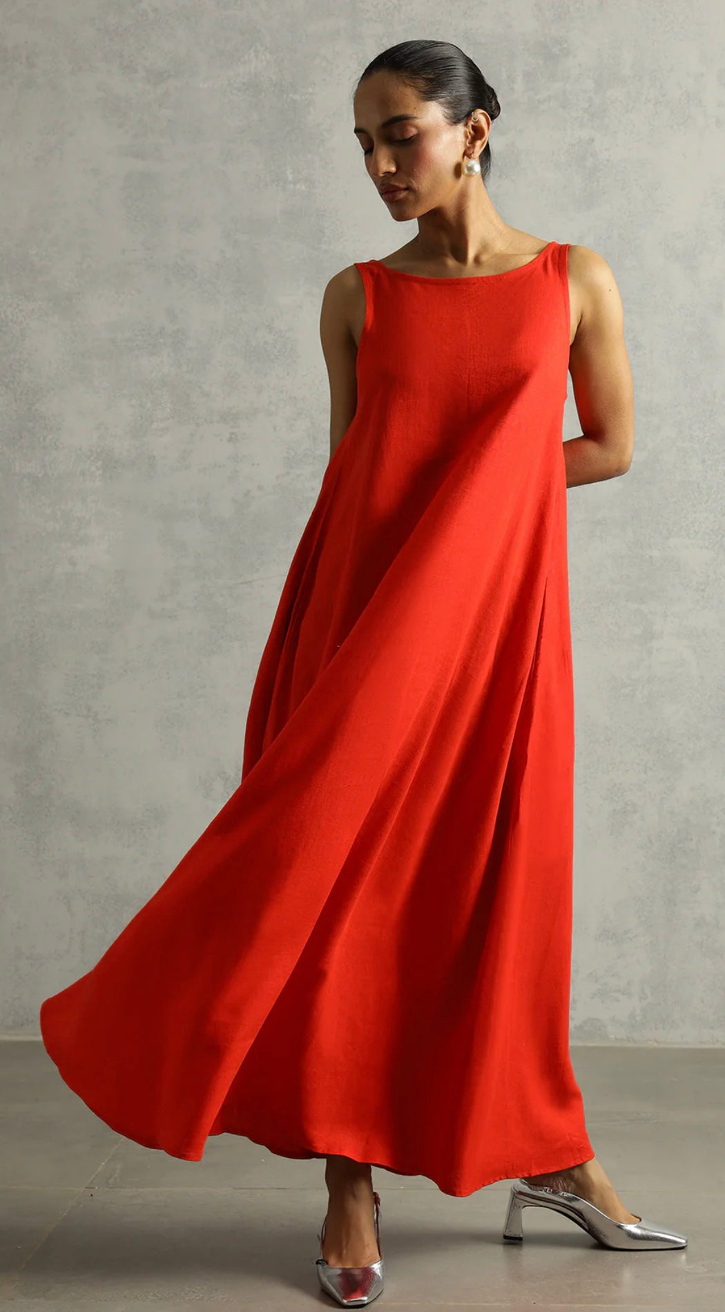 Elegant comfort back single  pleated long dress