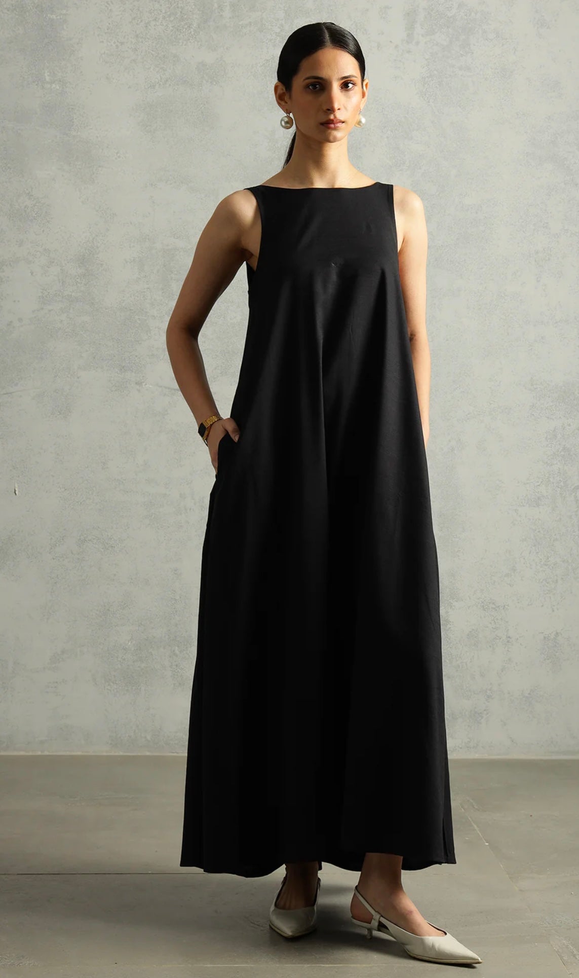 Elegant comfort back single  pleated long dress