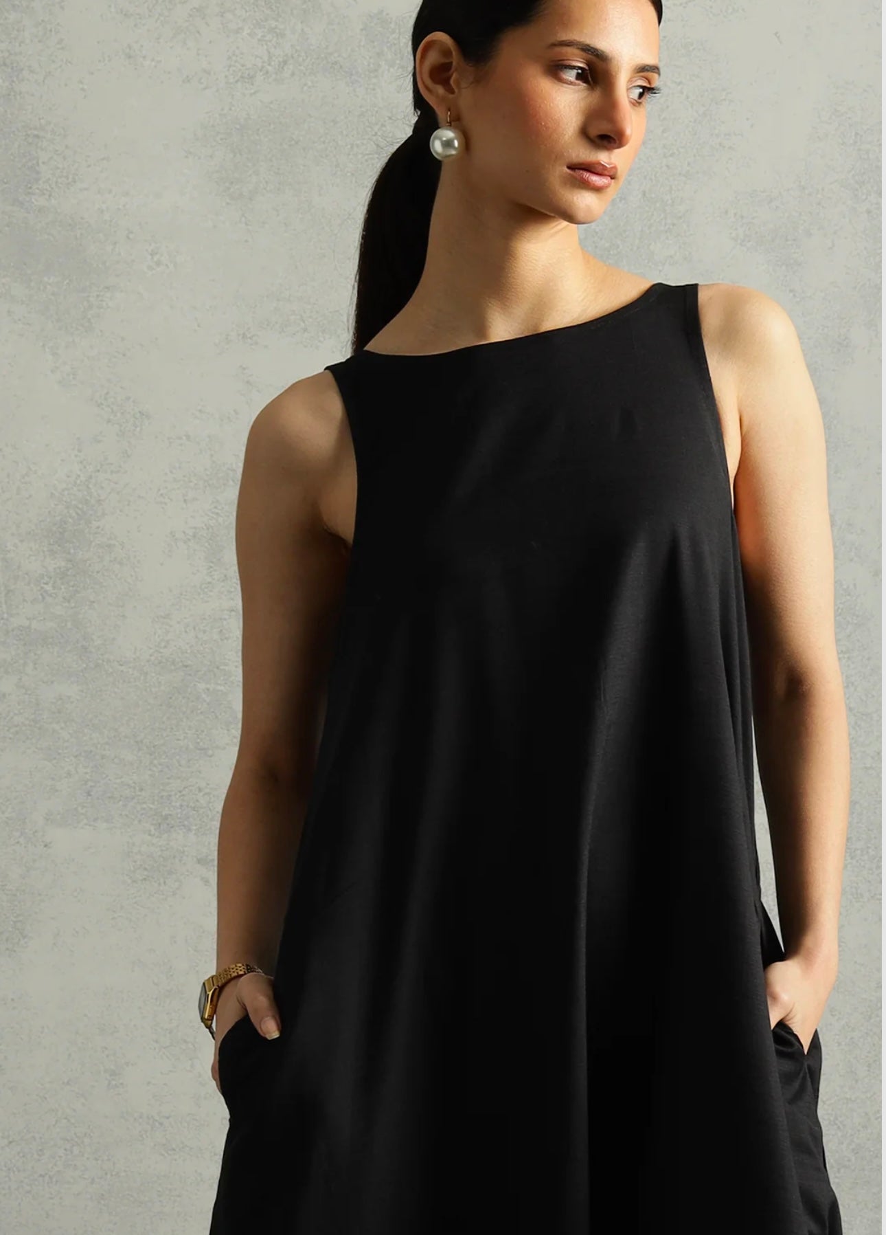 Elegant comfort back single  pleated long dress