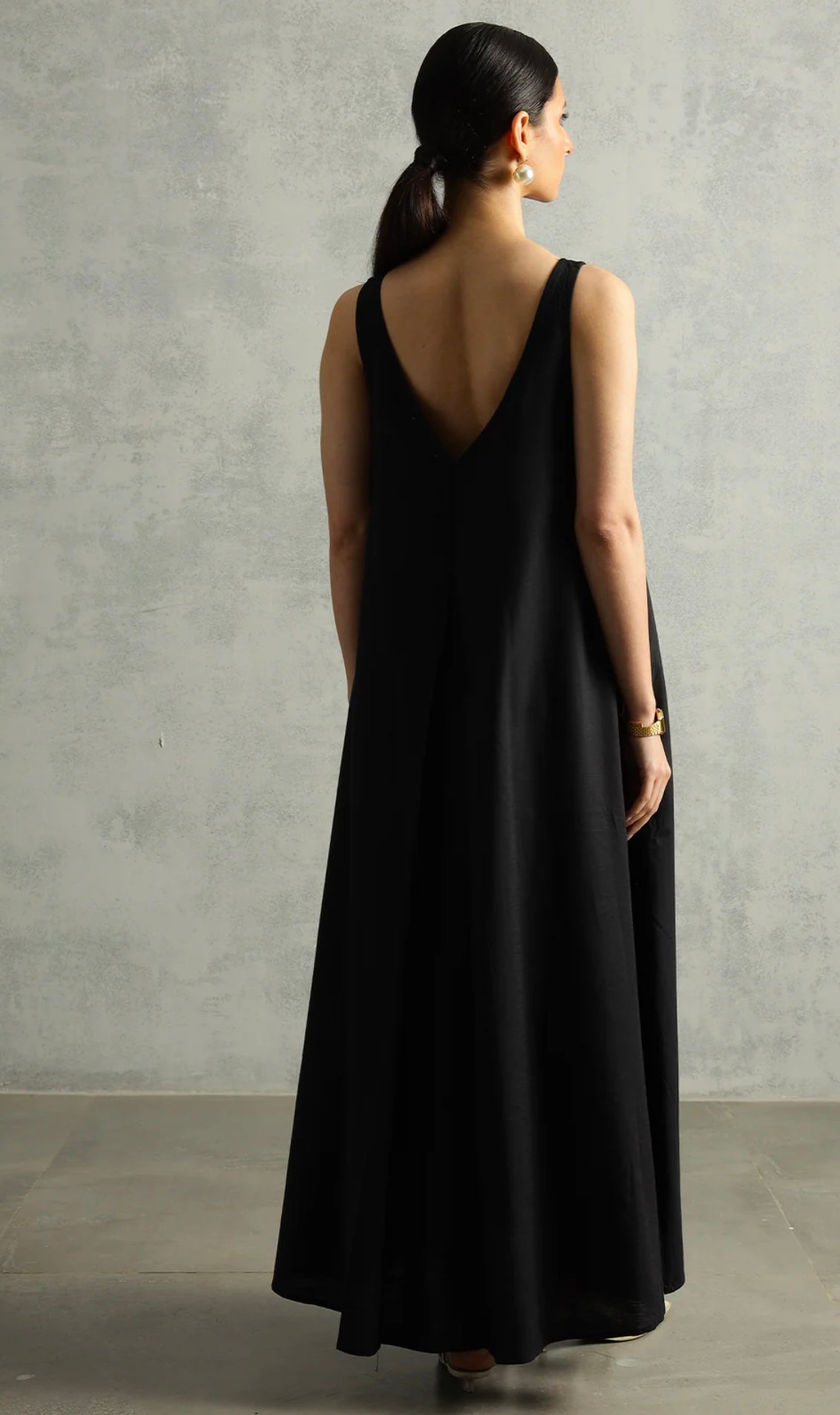 Elegant comfort back single  pleated long dress