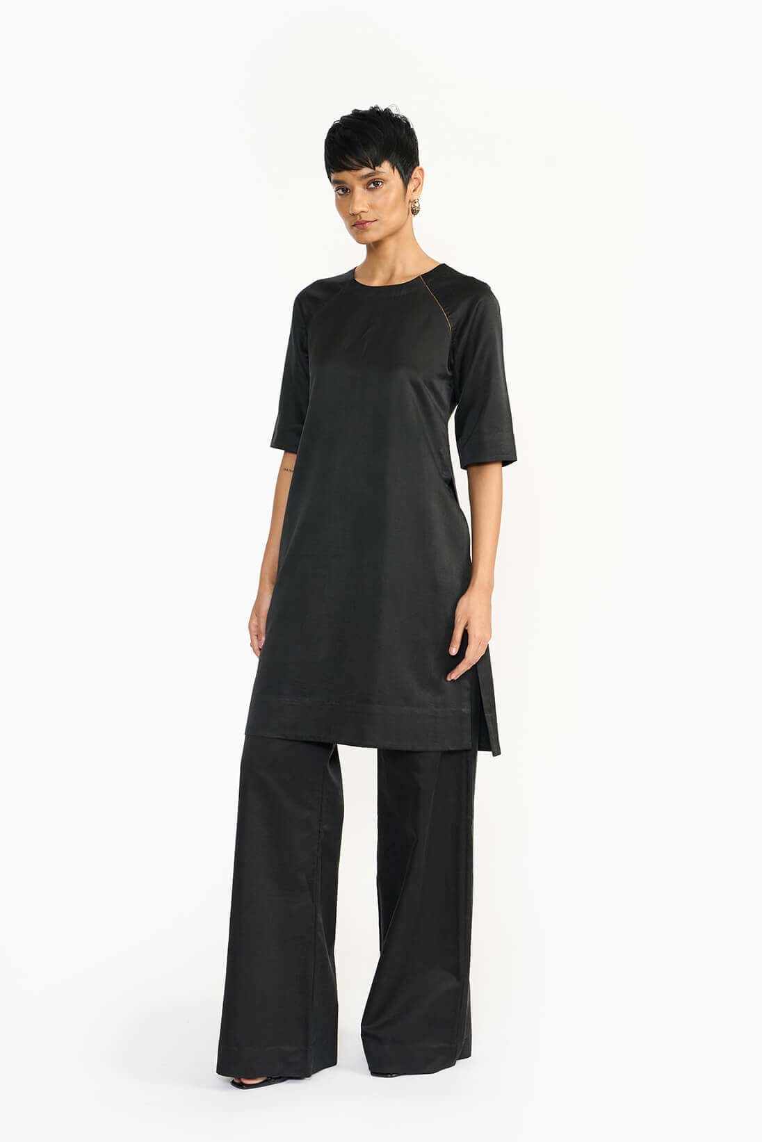 Avarna by Label Mandara